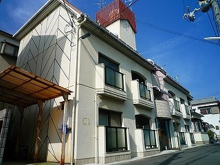 高槻市賃貸マンション コーポ・カトレア 外観.jpg