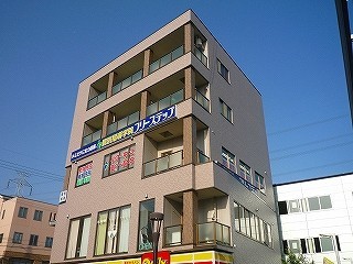 高槻市賃貸マンション 上牧駅前さくらビル 外観.jpg
