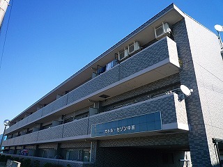 カトルセゾン中甚 外観.jpg