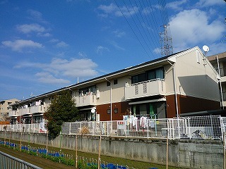プラムコート 外観.jpg
