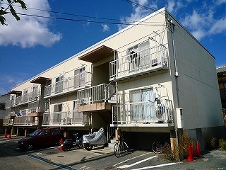 高槻市賃貸マンション サンハイツカワバタ 外観写真.jpg