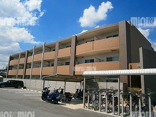 高槻市 賃貸 マンション|ベル・コリーヌの外観